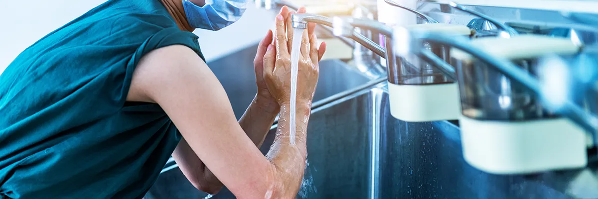 Mniej wody, więcej higieny: nowe wyzwanie dla placówek opieki zdrowotnej